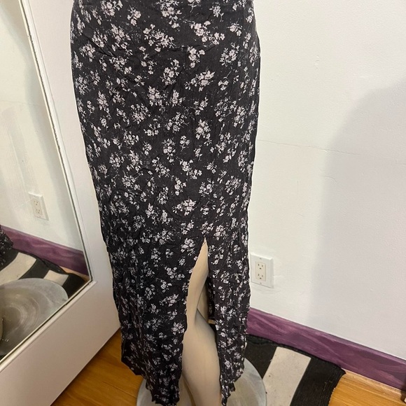 Floral Black Skirt - Picture 1 of 3